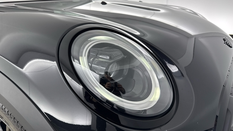 MINI Hatchback 1.5 Cooper Sport Premium 5dr Auto Petrol Hatchback